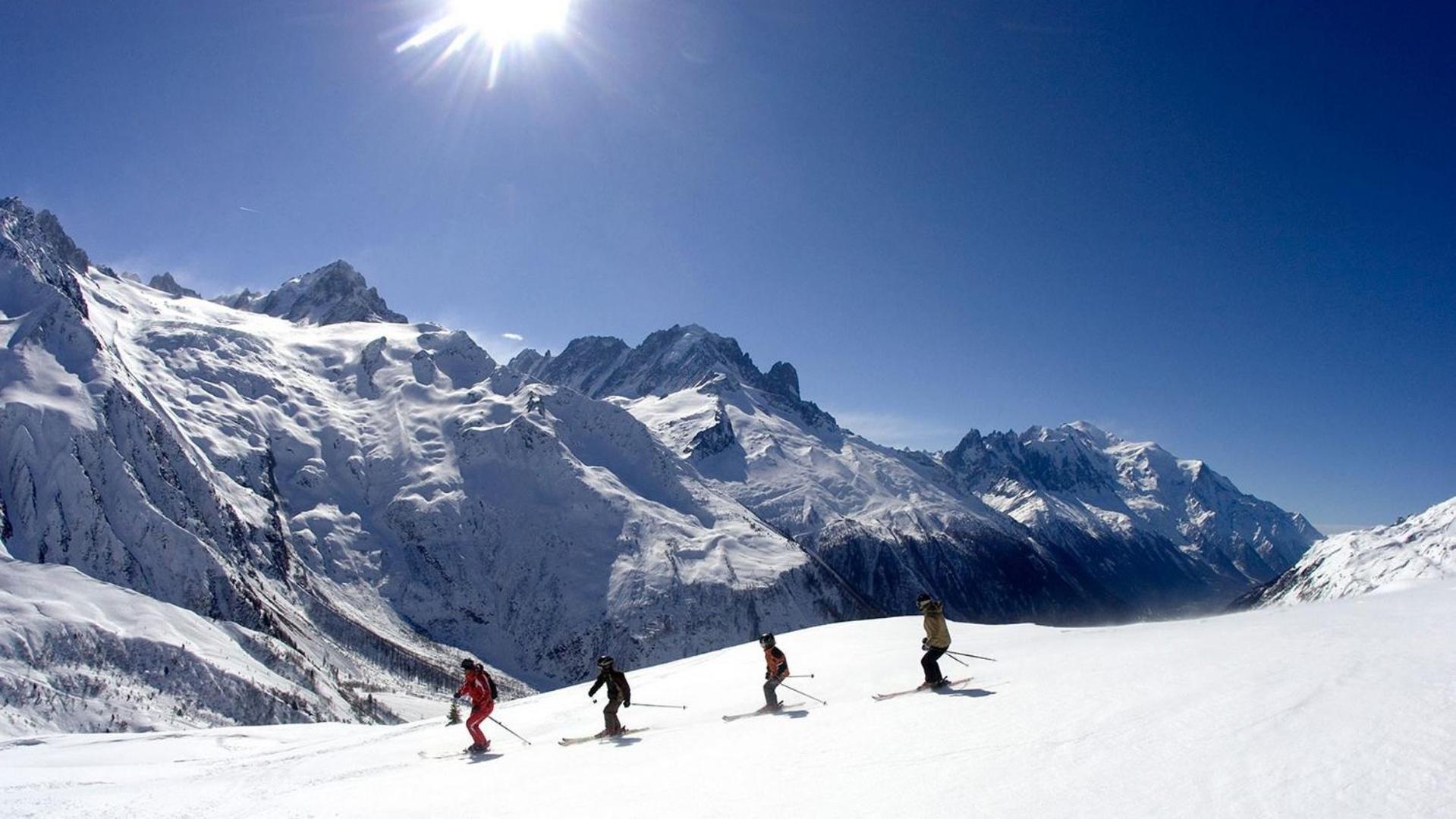 Apartment Midi Loft - A Central Chamonix Mountain Haven エクステリア 写真