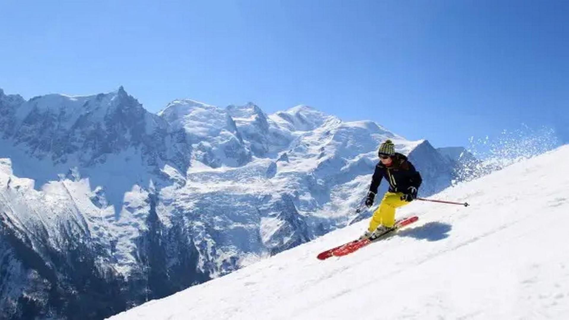 Apartment Midi Loft - A Central Chamonix Mountain Haven エクステリア 写真